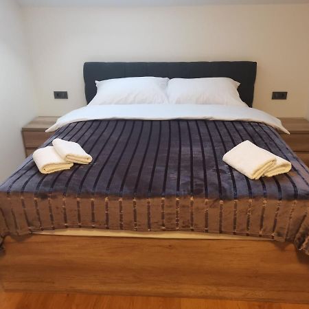 Nibela Apartments Zagabria Esterno foto